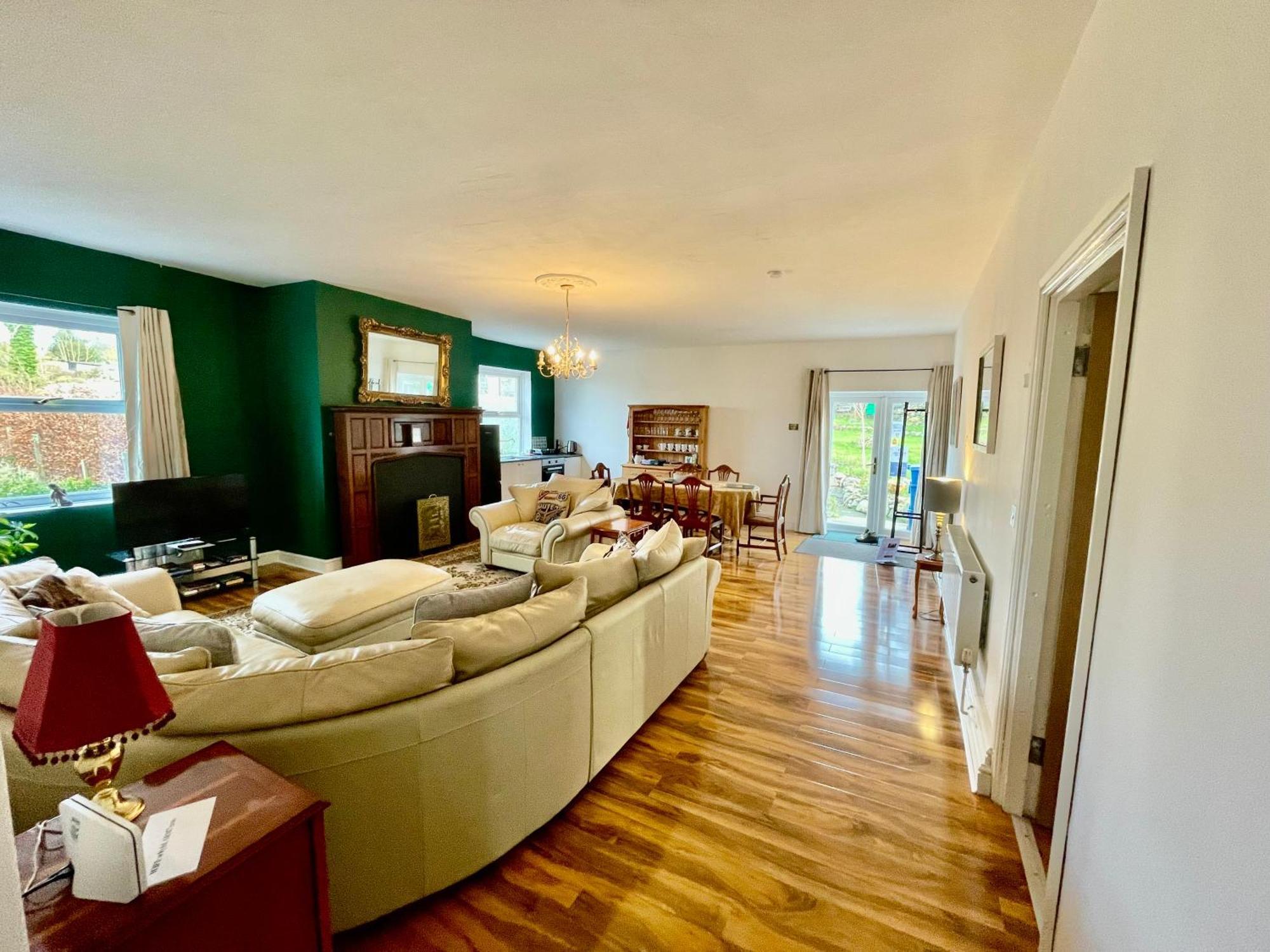 Spacious 3 bedroom garden apartment in Snowdonia National Park Brynkir Buitenkant foto